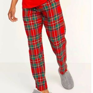 Preowned Men’s Old Navy Flannel Pajama Pants, Red/Green Tartan, Size Small
